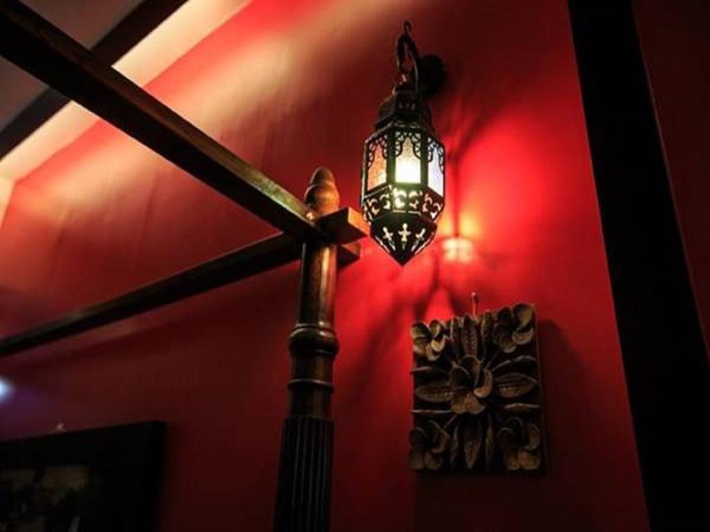 Bed and Breakfast Mystery13 Лодун Екстер'єр фото